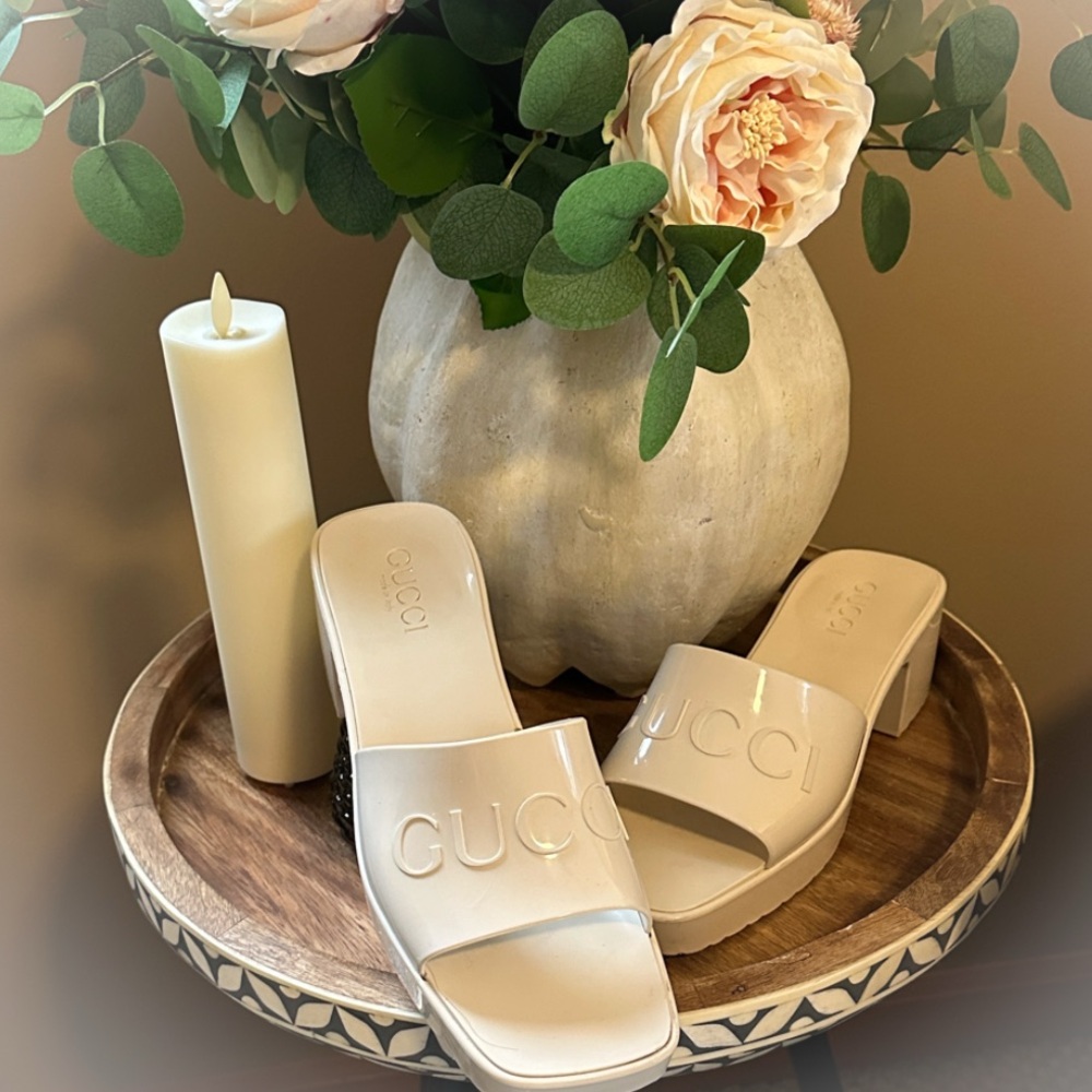 Gucci Logo Rubber Platform Slide Sandals | 37 in Mystic White